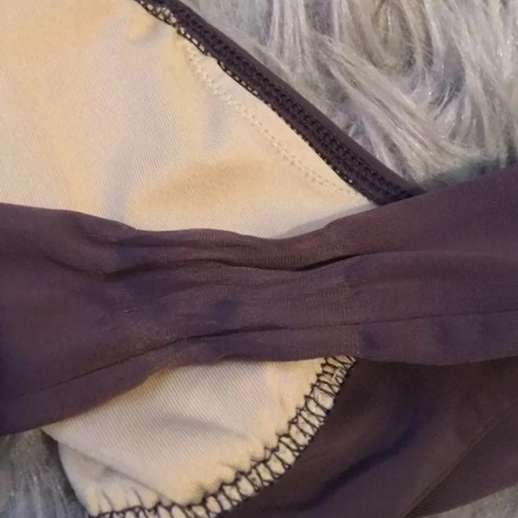 Victoria Secret purple bikini - Picture 4 of 12